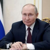 Vladimir Putin challenges President Potato to debate after potato calls him a 'killer'